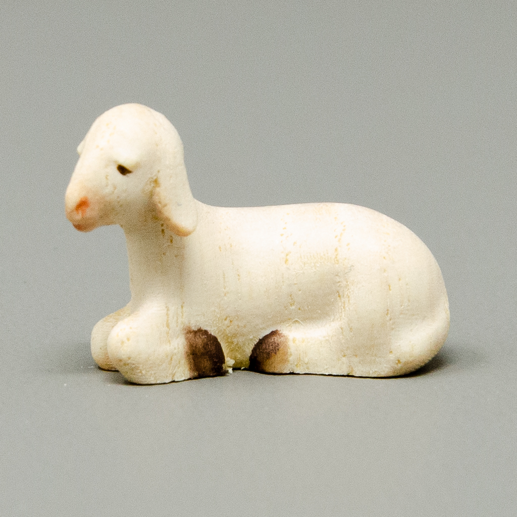 Lamm liegend